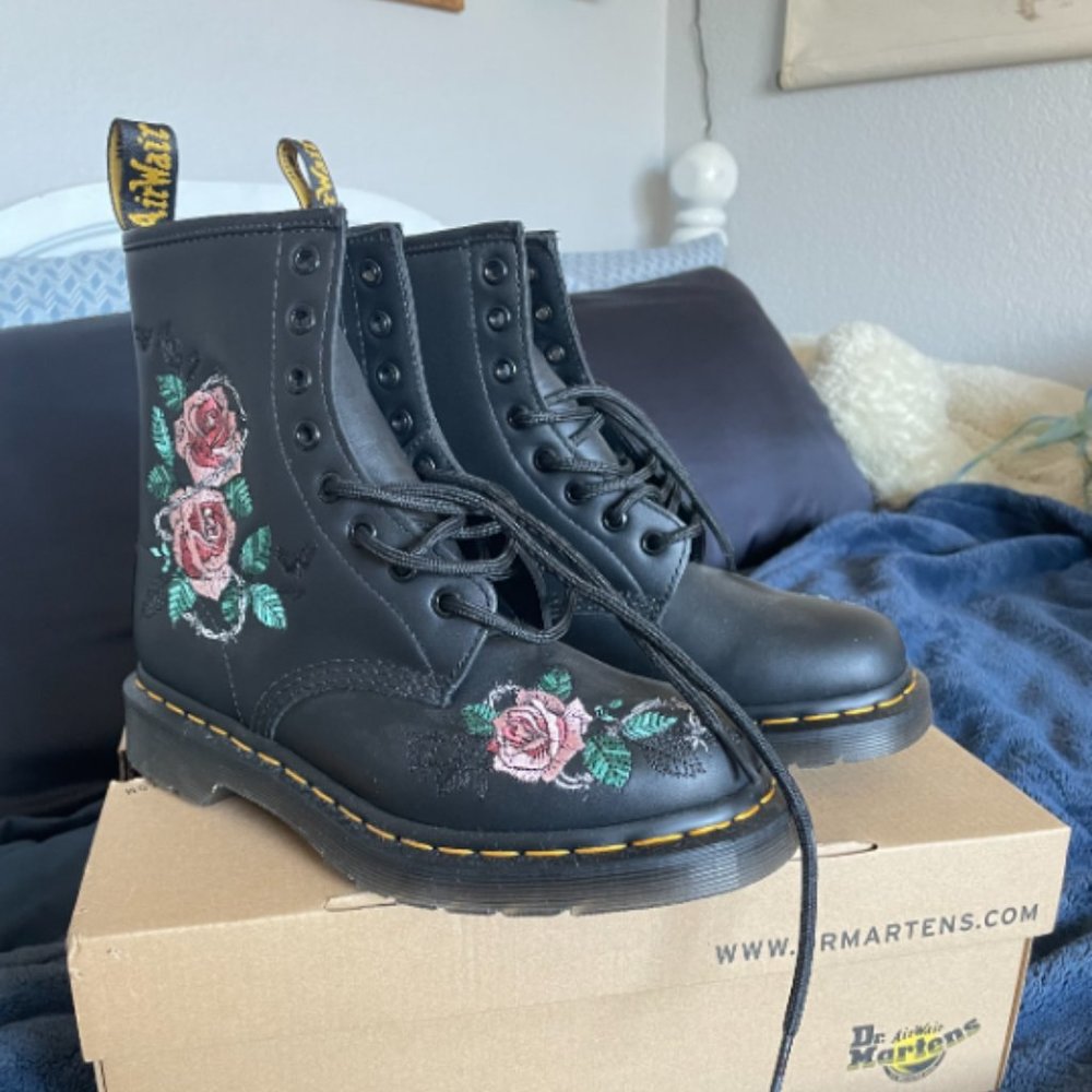 Dr. Martens size women's 7